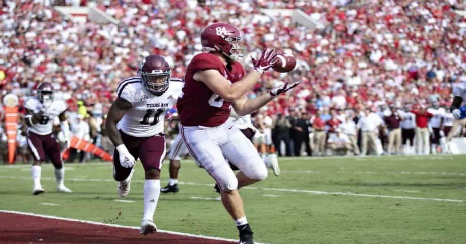 Purpose-of-a-bubble-screen-in-football